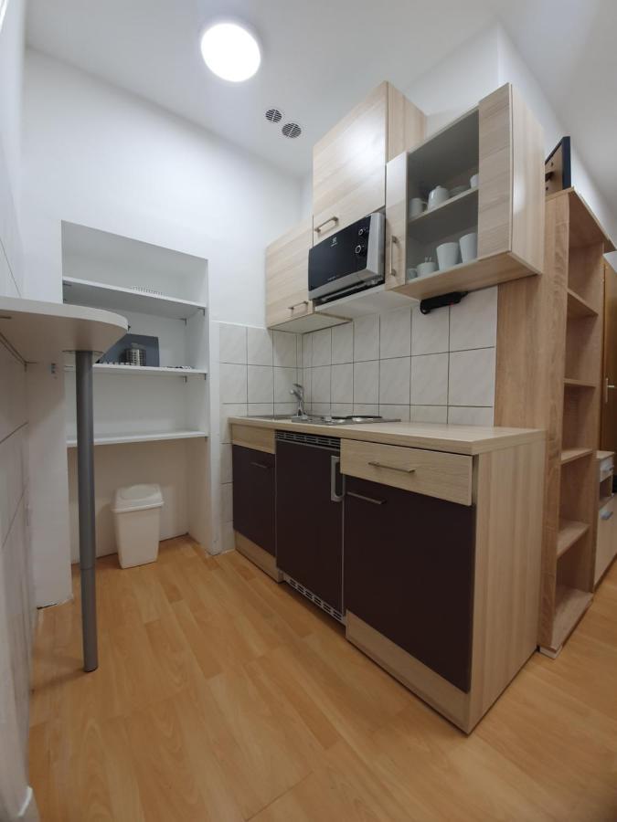 Railway Station City Modern Apartment Maribor Eksteriør bilde